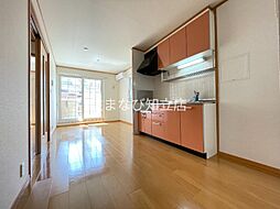 プリンセスガーデンIII 2階2LDKのリビング/ダイニング