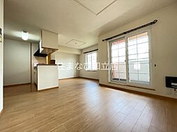 フローラガーデンＡ 2階2LDKのリビング/ダイニング