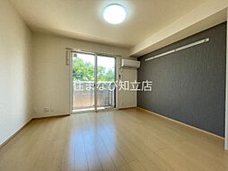 ヴィラ小山　B 1階ワンルームのリビング/ダイニング