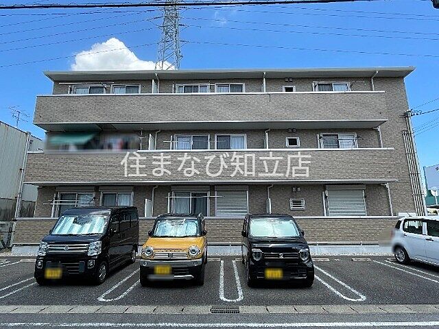 3 / 19