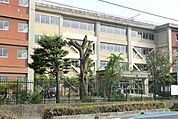 鶴ヶ島市立藤中学校 1347m
