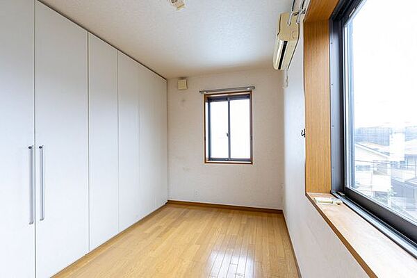 寝室を拡大表示