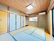 ７．５帖のゆとりある和室。