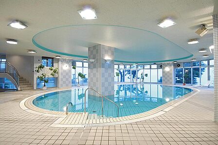 温水プール