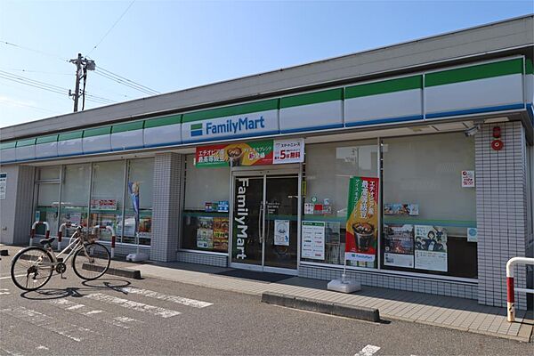画像23:ファミリーマート 新潟十番町店（145m）