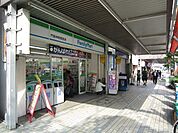 ファミリーマート門前仲町店 559m