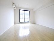 ★広々7.3帖の明るいお部屋です★