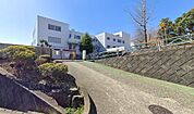 秦野市立渋沢小学校 徒歩14分。 1110m