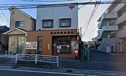 栢山駅前郵便局 徒歩10分。郵便局が利用でき、荷物の発送や手続きもスムーズに行える快適な環境です。 770m
