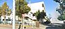 周辺：南足柄市立岡本小学校 徒歩8分。小学校があり、通学の安心感と子育て世帯に嬉しい教育環境が整います。 630m