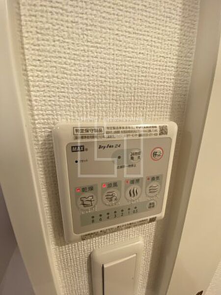 画像18:セレニテ堺筋本町プリエ　浴室換気乾燥暖房機