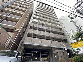 大阪府大阪市西区京町堀2丁目（賃貸マンション1K・5階・28.06㎡） その1