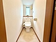 お掃除もラクラクな節水型トイレを設置