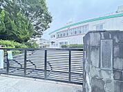 小金南中学校まで約1310ｍ/徒歩約17分　教育目標「豊かな心と実践力を持ち、自主貢献できる生徒の育成」