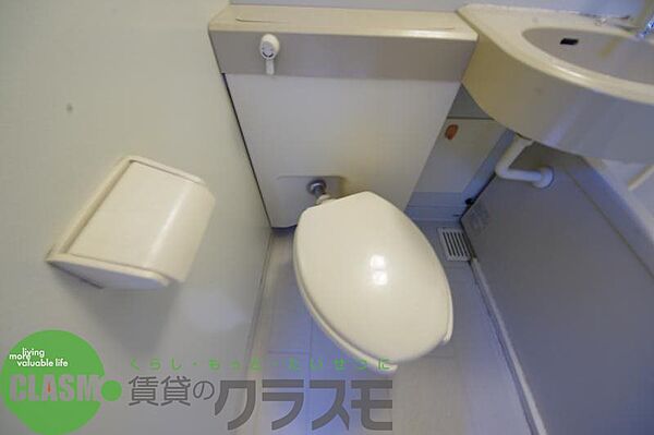 画像27:コンパクトで使いやすいトイレです