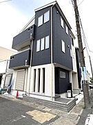北東約4ｍ公道と南東約18m公道の角地です