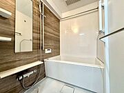 【Bathroom】リラックスできる空間で、一日の疲れを癒し、心身共にリフレッシュできます。