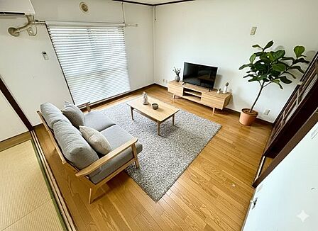 【Living】こちらの画像はAIによる家具イメージです。お部屋の雰囲気を感じてみてください♪
