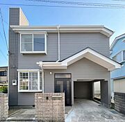 【Exterior】落ち着きのあるシンプルな外観で、長く愛せる住まいに仕上がっています。