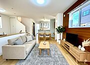 【Living】こちらの画像はAIによる家具イメージです。お部屋の雰囲気を感じてみてください♪