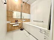 【Bathroom】リラックスできる空間で、一日の疲れを癒し、心身共にリフレッシュできます。