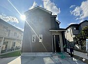 【Exterior】落ち着きのあるシンプルな外観で、長く愛せる住まいに仕上がっています。