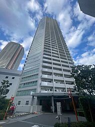 【Exterior】 洗練されたデザインの外観は、どこから見ても美しい佇まいです。