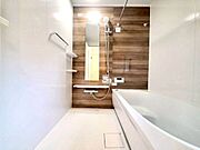 【Bathroom】リラックスできる空間で、一日の疲れを癒し、心身共にリフレッシュできます。