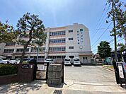 鷺沼小学校 950m
