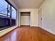 【Bedroom】主寝室や子ども部屋、在宅ワークにも使える洋室。暮らしに合わせて自由にレイアウトできます。