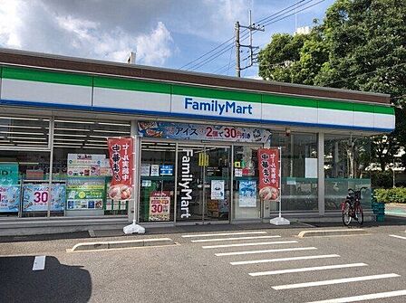 ファミリーマート 稲毛穴川一丁目店 990m