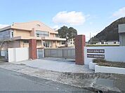 城南幼稚園まで230メートル