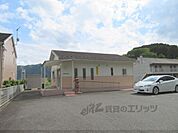 柏原北山簡易郵便局まで1900メートル