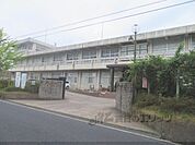 峰山中学校まで1200メートル