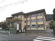中筋小学校まで850メートル