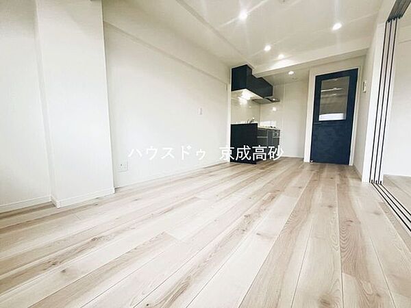 リビング/ダイニングを拡大表示