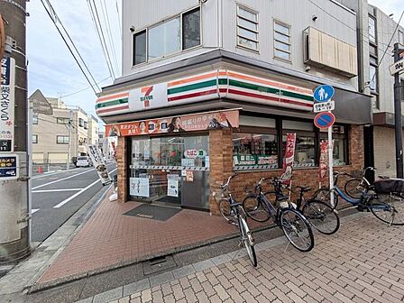 セブンイレブン柴又駅前店 260m
