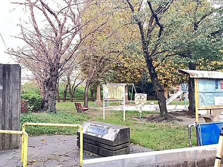 中川二丁目公園 370m