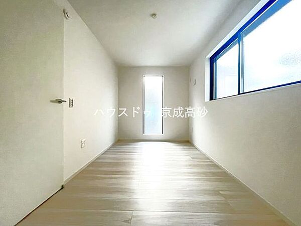 洋室を拡大表示