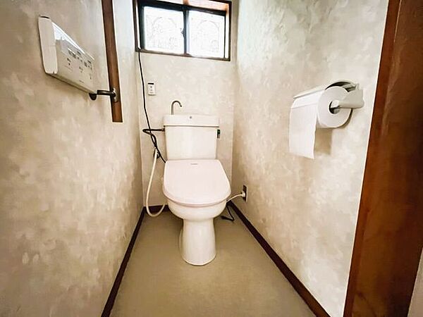 トイレを拡大表示