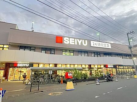 西友北綾瀬店 350m