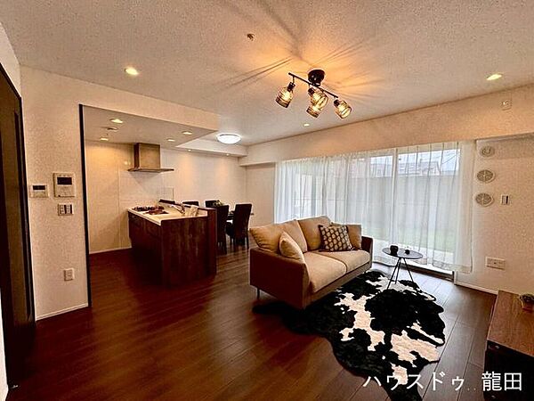 プレミスト京町本丁