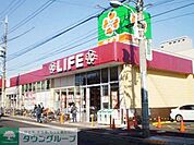 ライフ武蔵小山店 徒歩9分。スーパー 660m