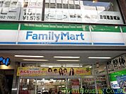 ファミリーマート（参考） 110m