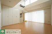 タウンハウジングレジデンス事業部　恵比寿店・赤坂店までお問合せ下さい。