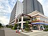周辺：tekuteながまち10時～20時まで営業しております。スーパーやレストラン、カフェ等の飲食店、雑貨店などの商業施設が集まったショッピング施設です。 550m