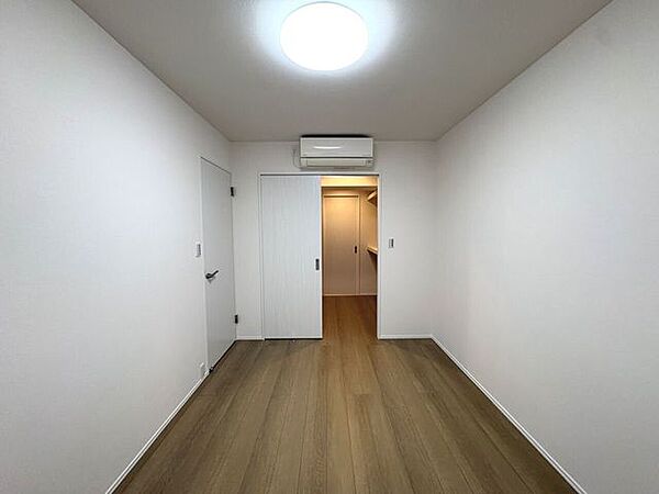 寝室を拡大表示