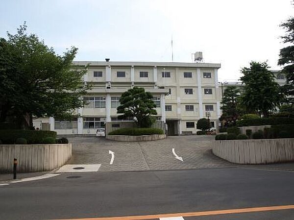 画像23:高校「神奈川県立秦野高校まで2321m」