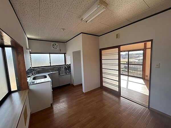 apartment 栃木県芳賀郡市貝町大字上根636-3
上根の賃貸情報を見る
物件地図