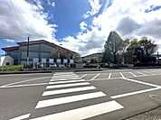 田野中学校宮崎市の西部に位置する自然に囲まれた緑豊かな田野町の中心部分にあります。教育目標は『豊かな心と高い志をもち　たくましく生きる生徒の育成』。 860m